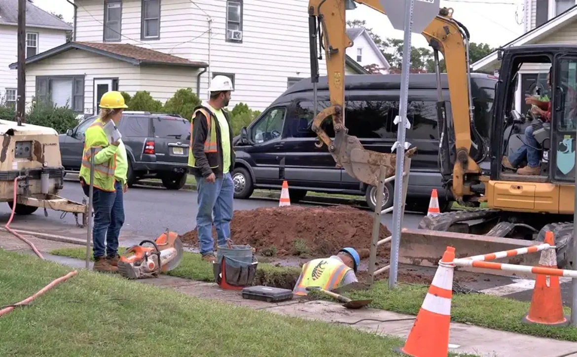 New Jersey removes lead pipes