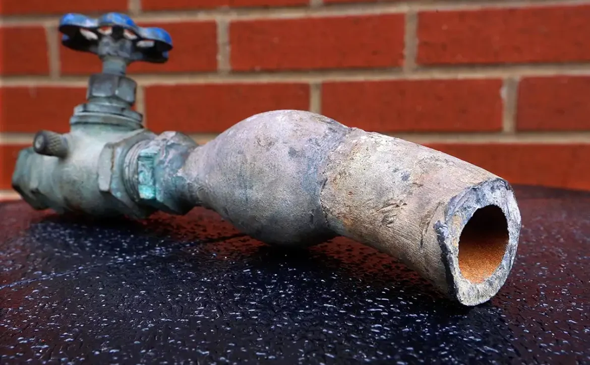 Water lead pipe